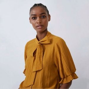 Zara Blouse with Bow Collar - Small